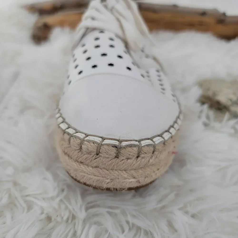 Nine west gigantic white espadrille sneakers
